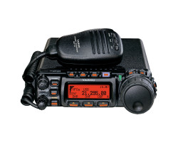 YAESU FT-857D автомобильная р/ст